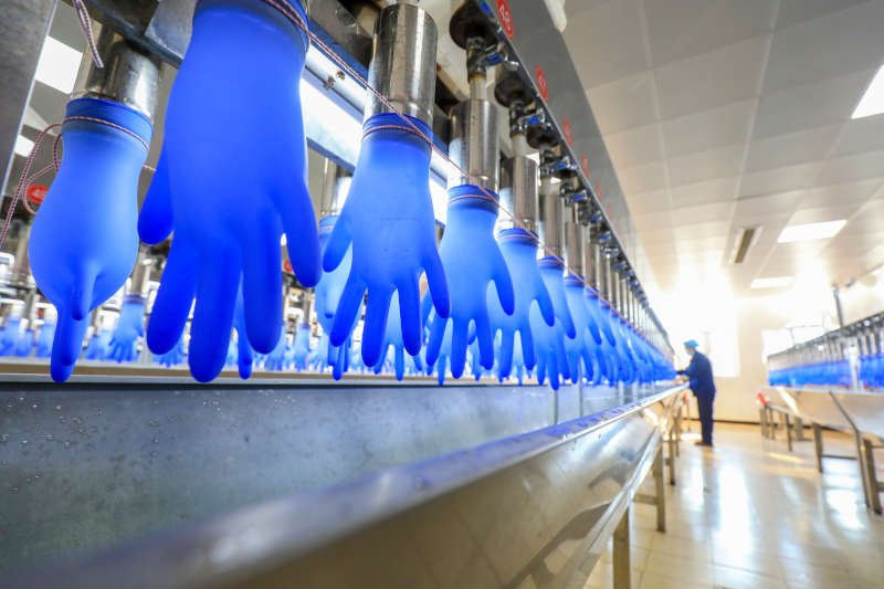 The Secret to Superior Disposable Gloves: Why Double Dipping Beats High-Speed Production - UNISAFE GLOVES