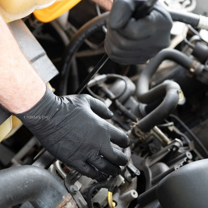 PY700S-CS, PY700M-CS, PY700L-CS, PY700XL-CS PY700XXL-CS, Black Python 8 Mil Heavy-Duty Powder Free Industrial Grade Nitrile Gloves w/Diamond Texture, Case - UNISAFE GLOVES